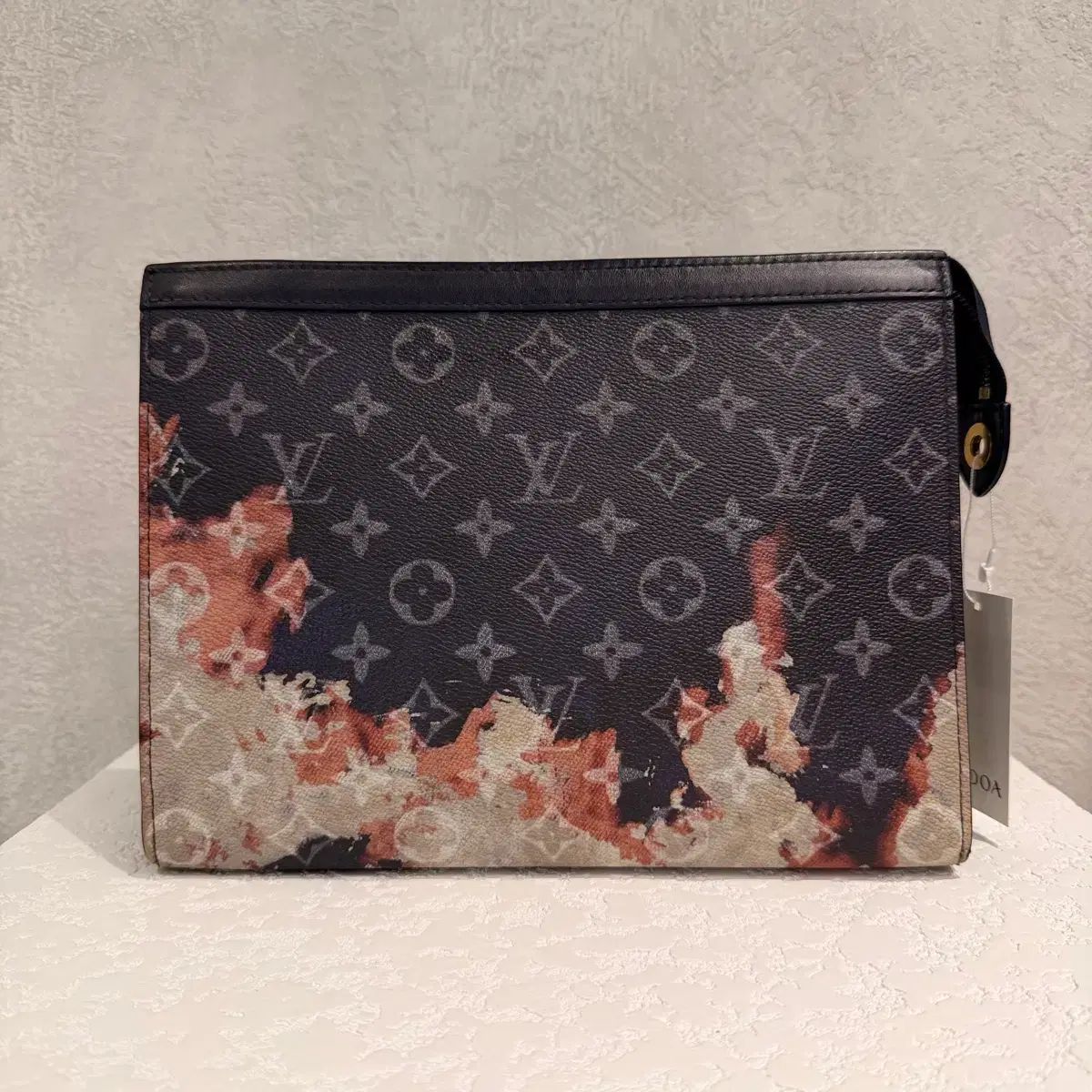 ルイヴィトン エクリプス ボンファイア ポシェットヴォワヤージュ MM クラッチバッグ