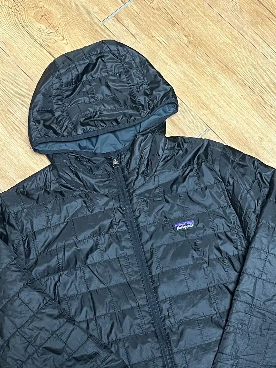 パタゴニア ナノパフ ブラックフーディー m