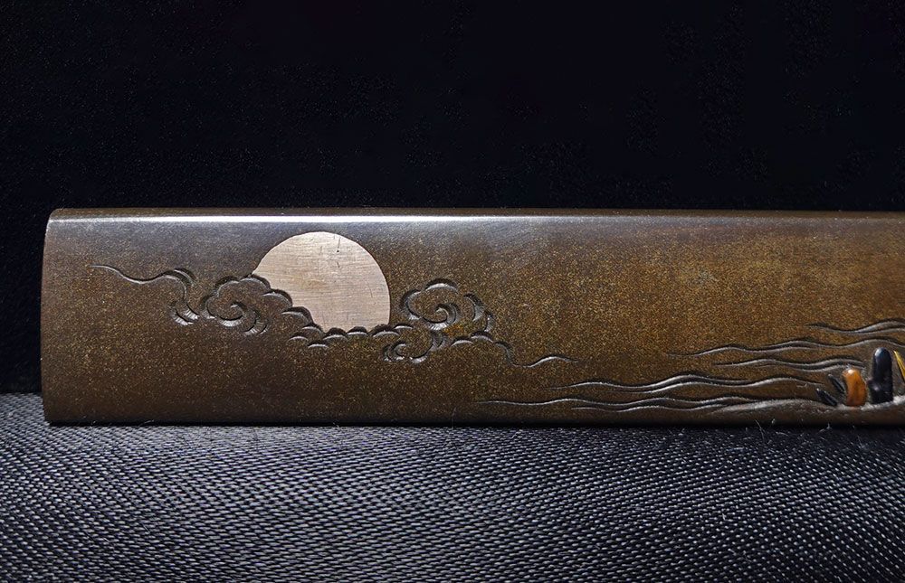 ☆壽谷斎 石黒政常 花押 在銘 四分一磨地月下水鳥図小柄 超絶技巧 高肉