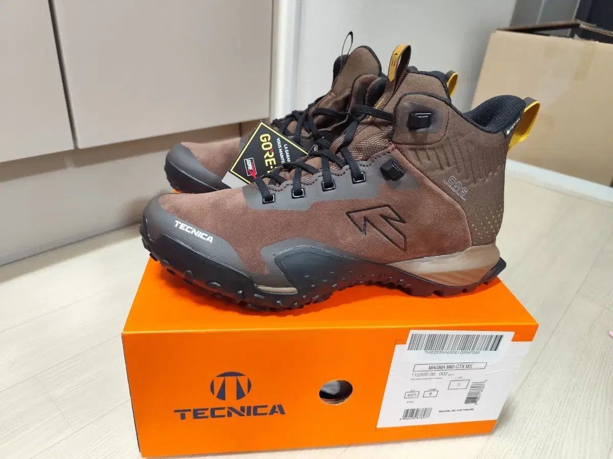 テック ニカ MAGMA MID GTX MS 登山靴 260 mm