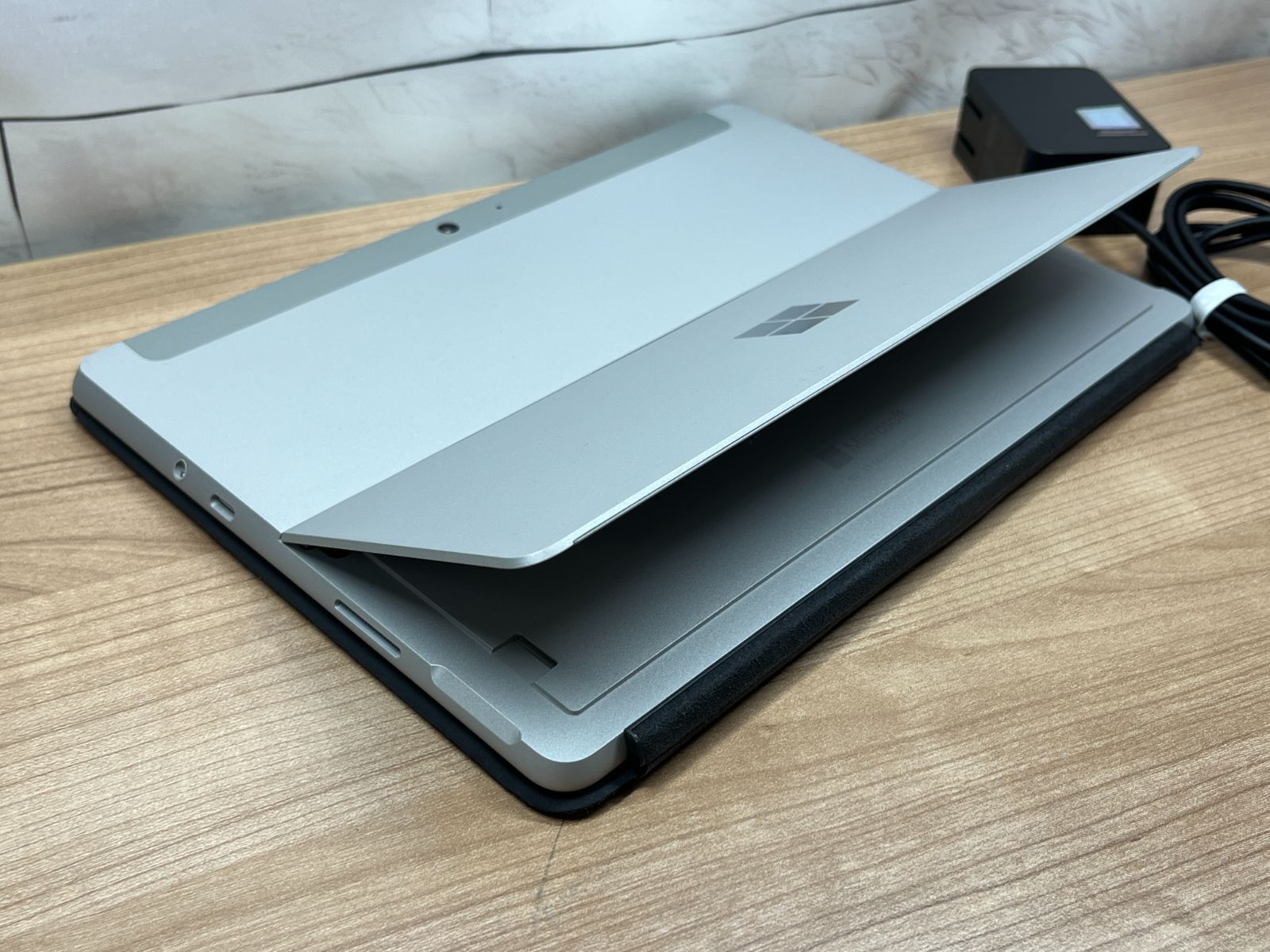 美品・LTE】06199 Surface Go2 Office2024 Win11 タブレット