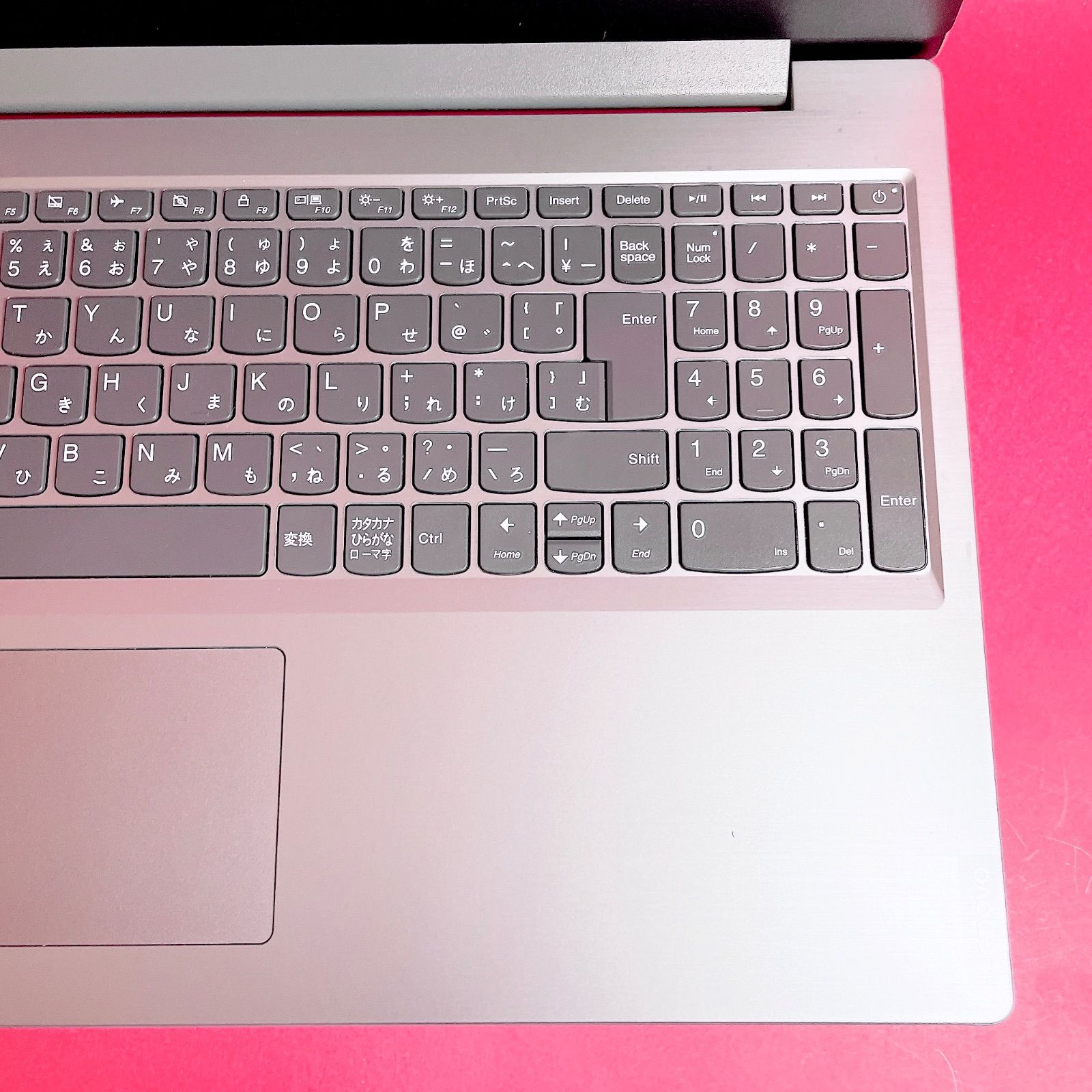 高性能‼️第11世代Corei5✨️売り切れ続出おしゃれシルバー✨️薄型