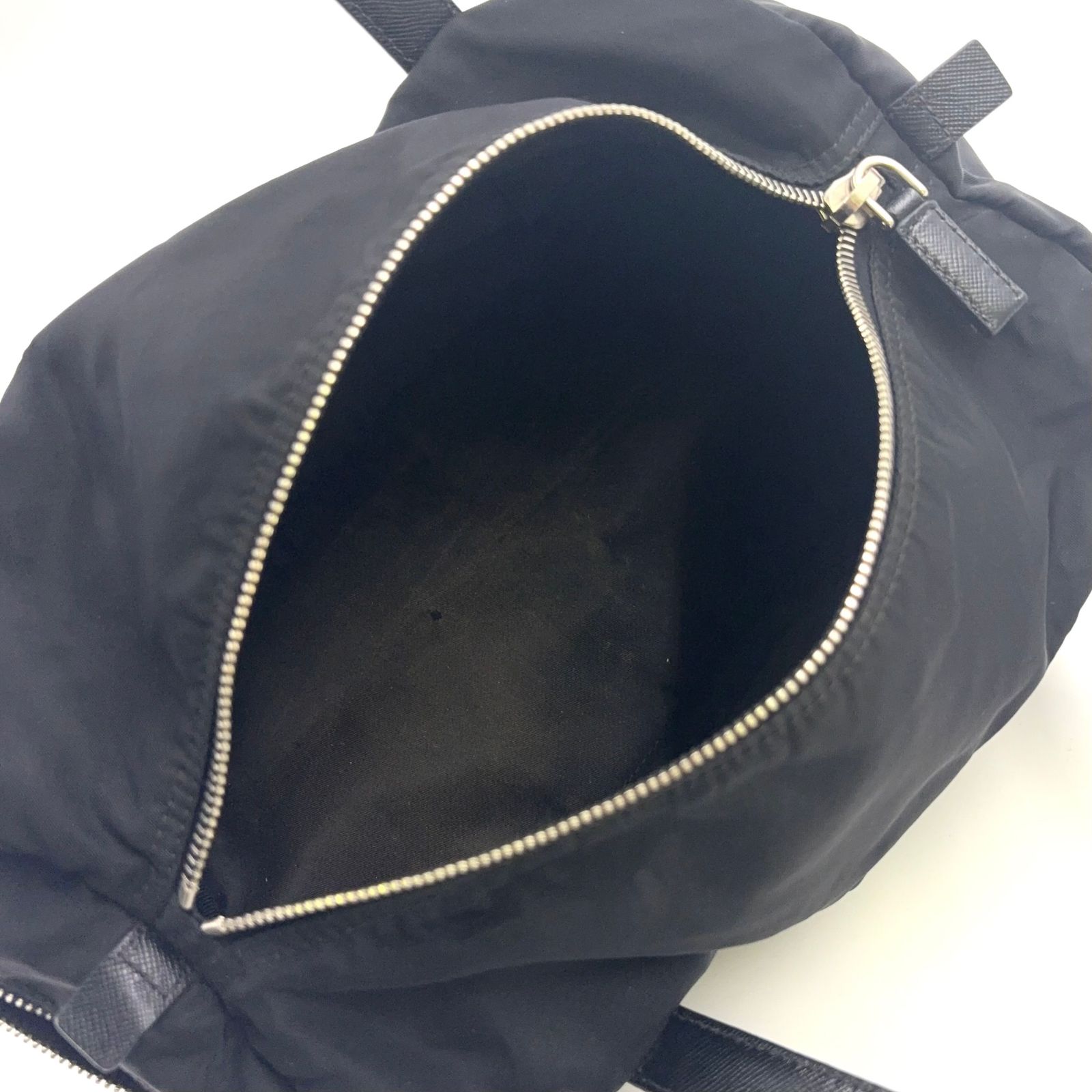 PRADA 三角ロゴプレート ミニボストン レザー×ナイロン ブラック