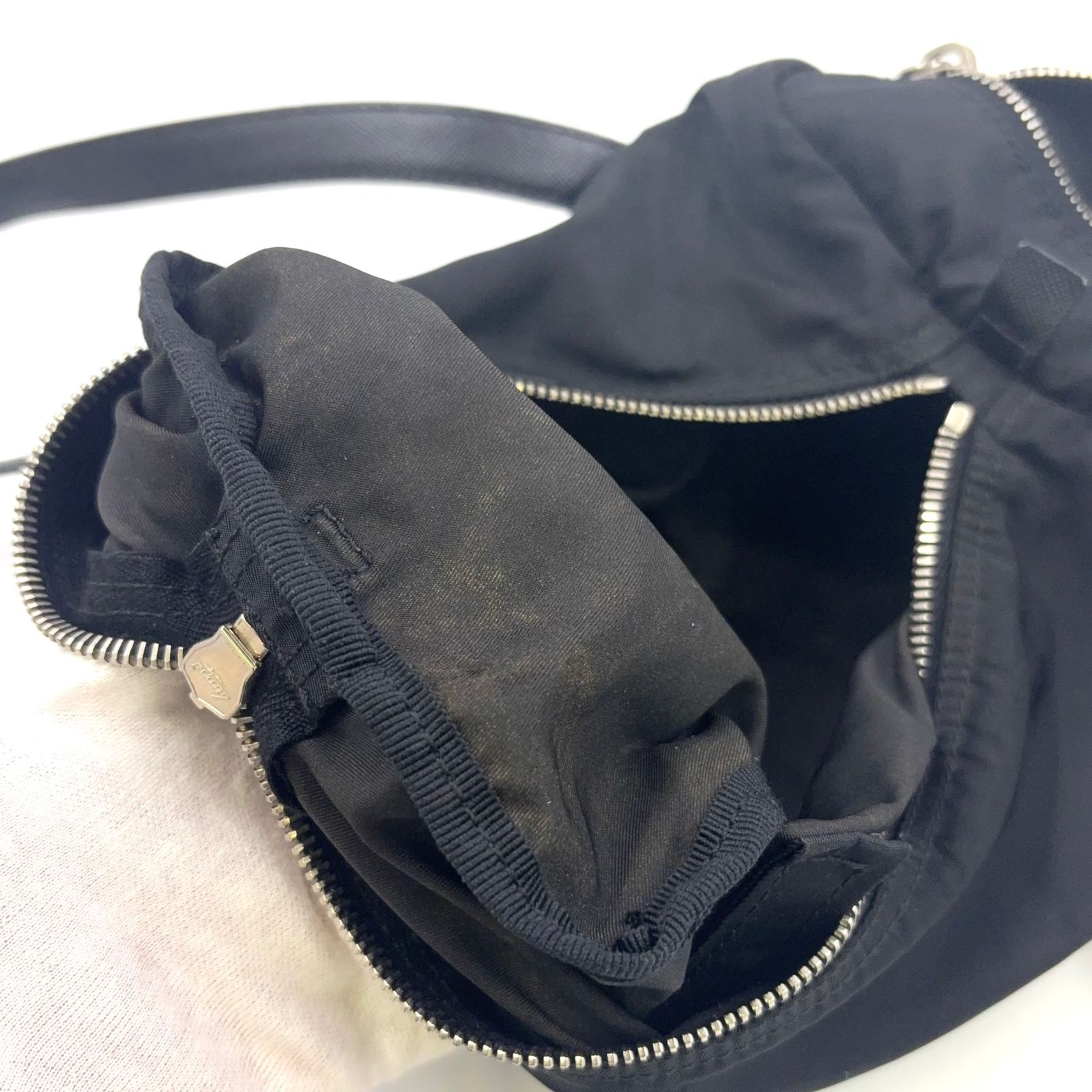 美品 PRADA ナイロンレザー ミニボストンバッグ 3角ロゴ ブラック 美品】PRADA 三角ロゴ ミニボストンバッグ ナイロン ブラック 白タグ