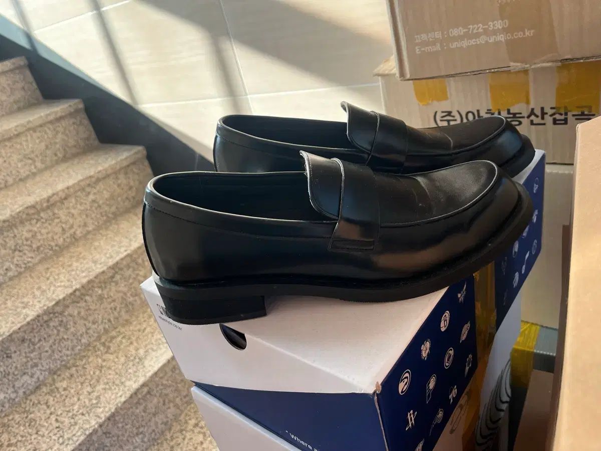 黒色 ローファー