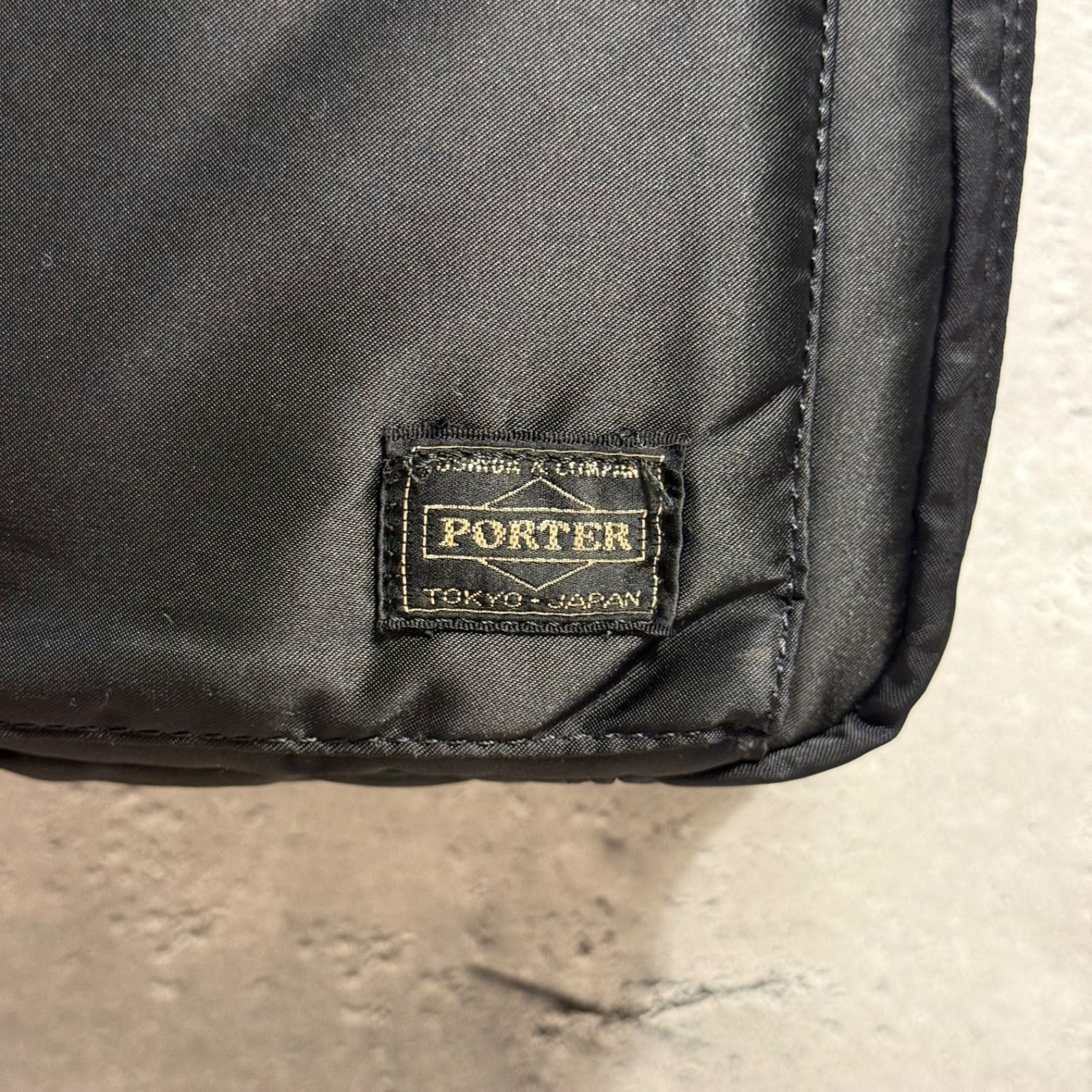 PORTER ポーター タンカー ショルダーバッグ 2層式 ブラック 黒 斜め 