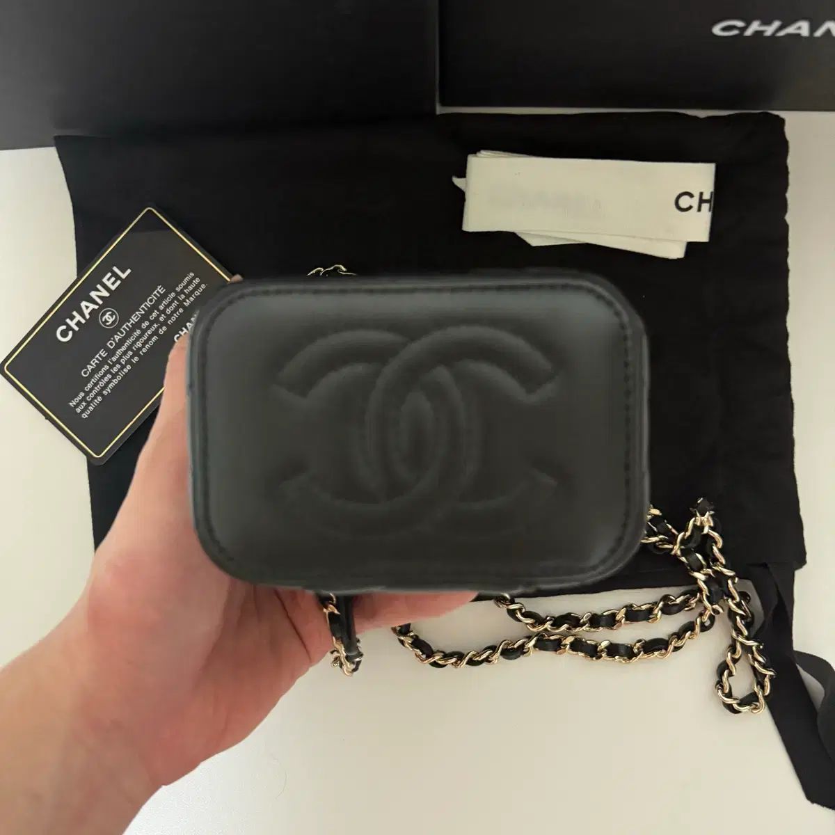 CHANEL シャネル