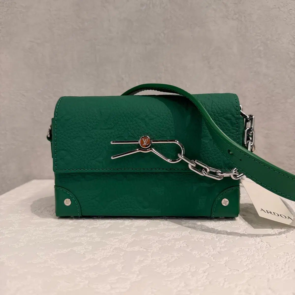 ルイヴィトン トリヨン スティマー ウェラブル クロスバック グリーン