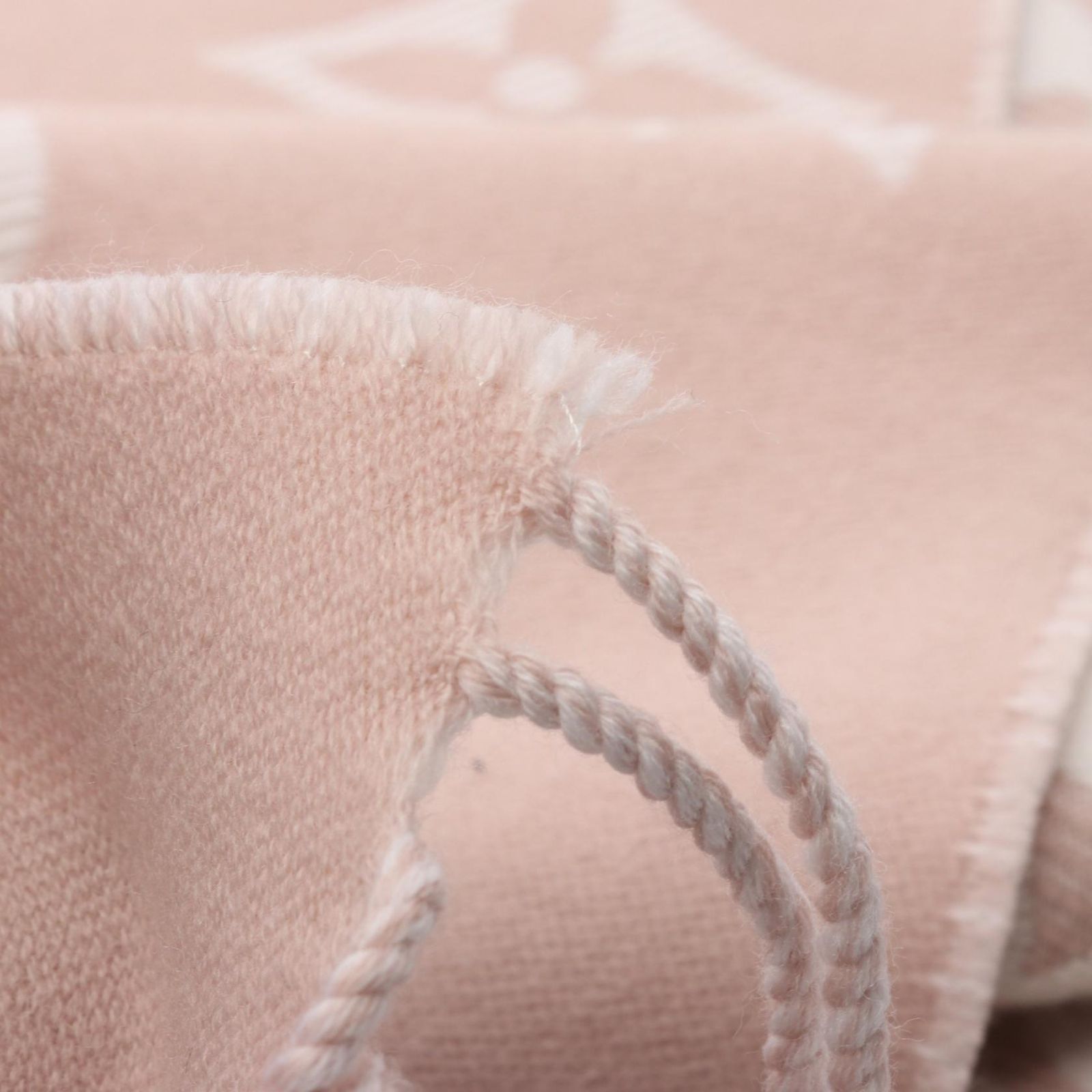 ルイ・ヴィトン LOUIS VUITTON マフラー LV エセンシャル ベージュ