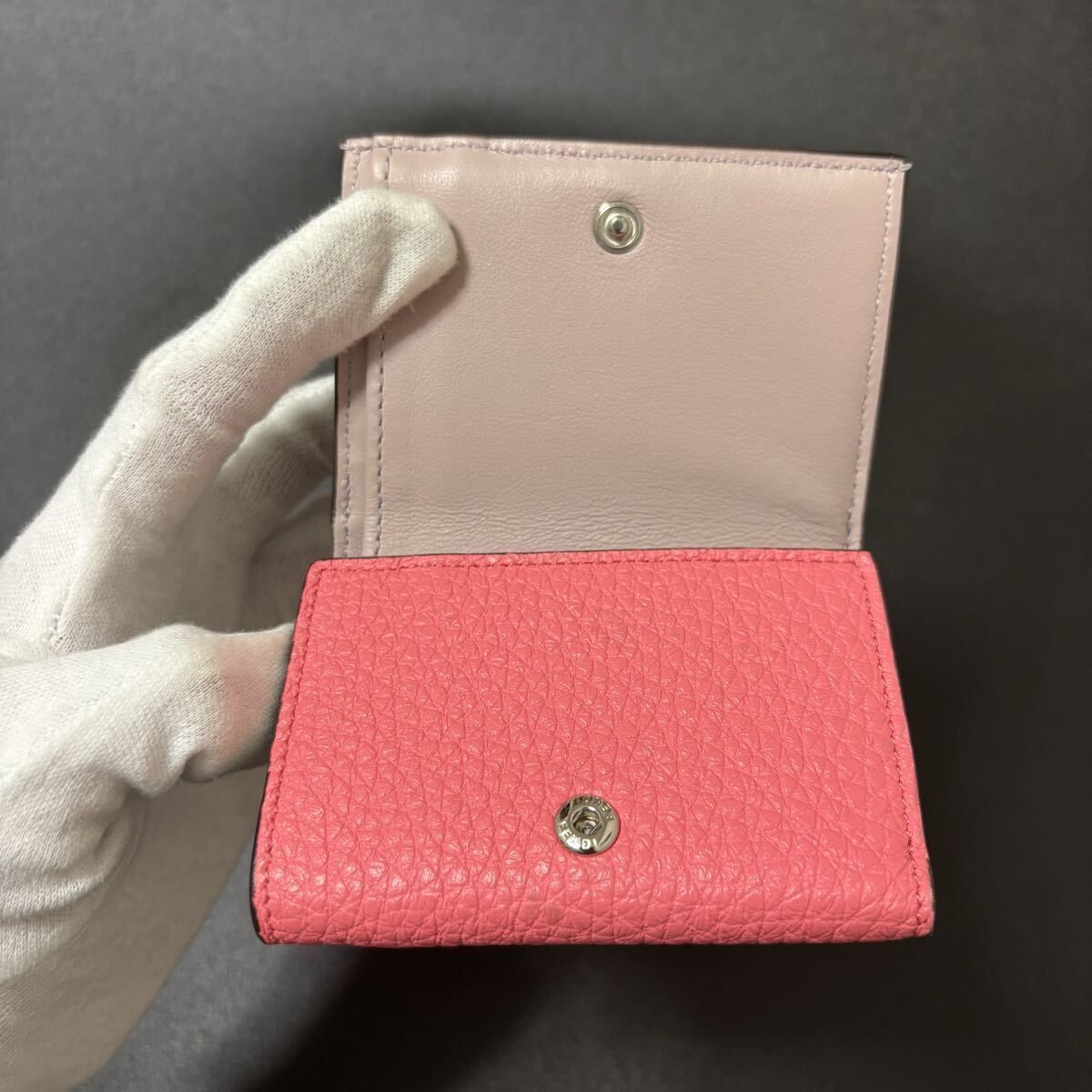 q26 FENDI フェンディ 三つ折り財布 ピーカブー ピンク セレリア