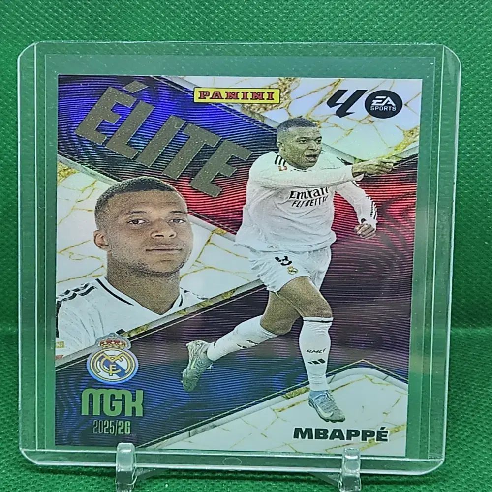 25-26 パニーニ メガクラック キリアン・エムバペ (レアル・マドリード
