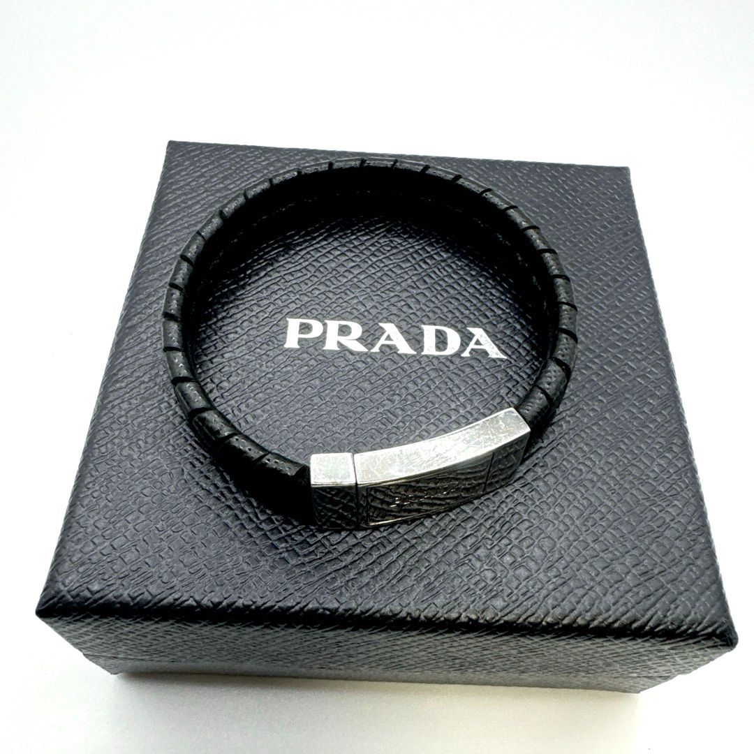 PRADA プラダ サフィアーノレザー ブレスレット メンズ レディース