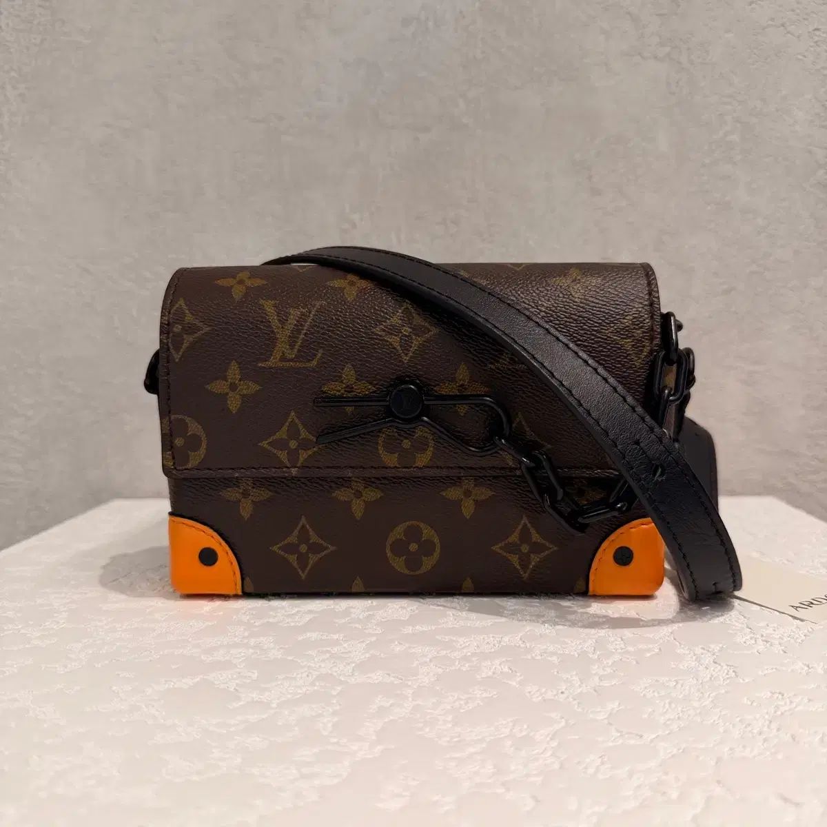 Louis Vuitton ルイヴィトン モノグラム スチーマー ウェアラブル クロスバック
