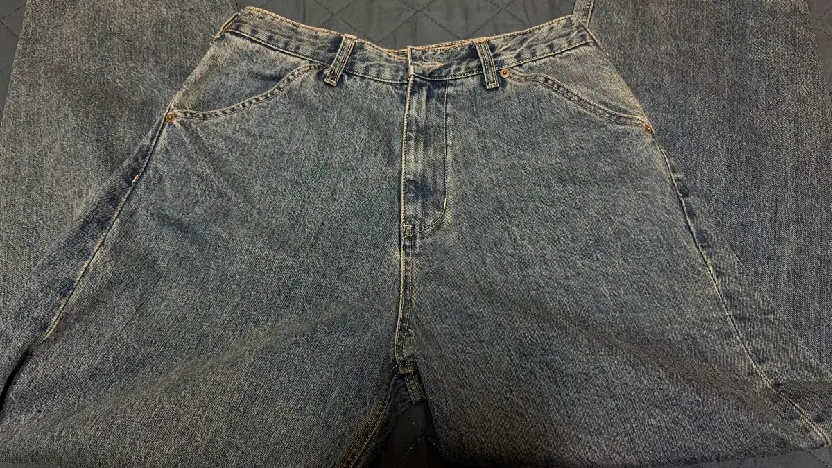 3 ハッチングルーム カーブジーン ヴィンテージ ブルー