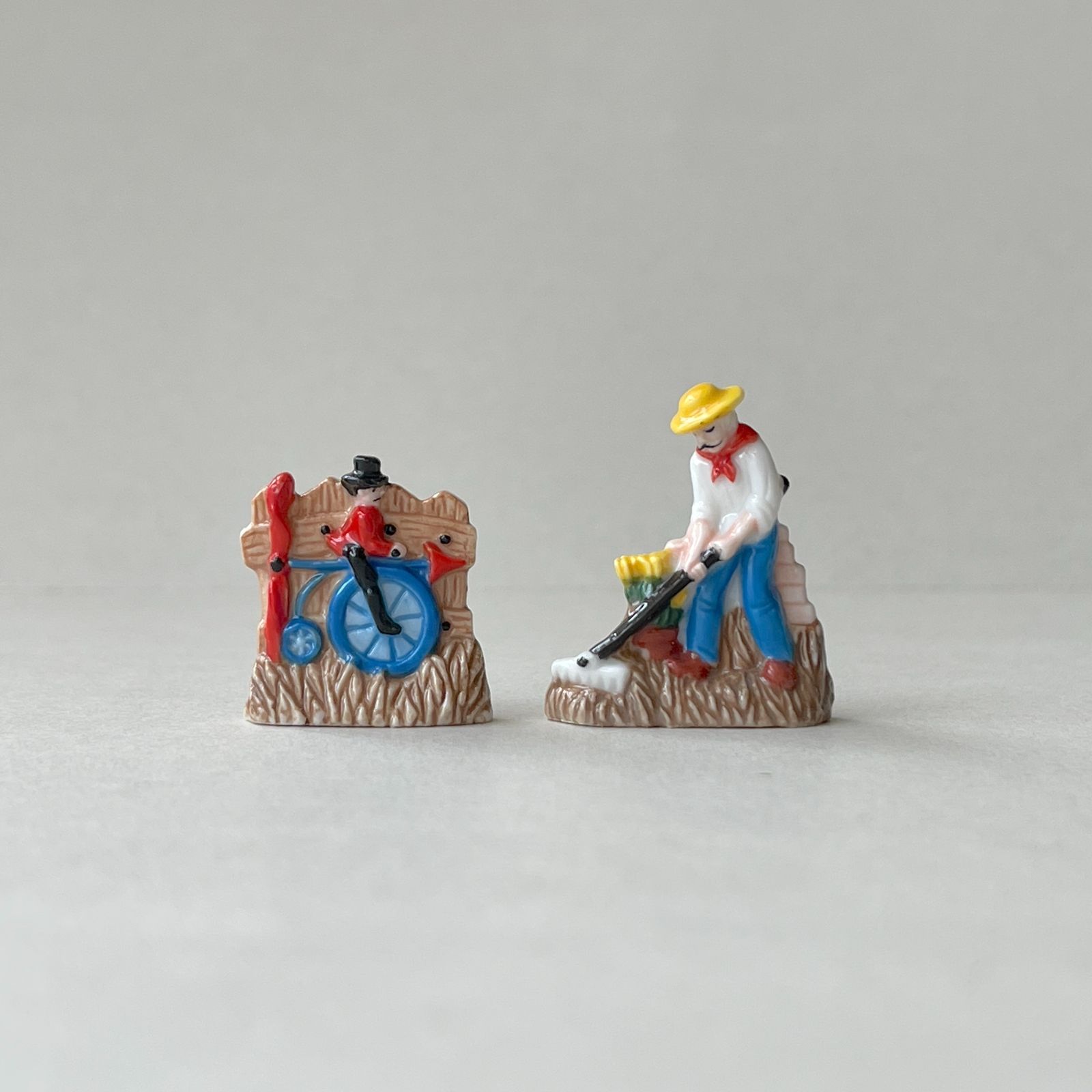 フェーヴ　世界の兵士たち　フランス　フェーブ　ミニチュア陶器　f-4363 フェーヴ 世界の兵士たち フランス フェーブ ミニチュア陶器 f-4363