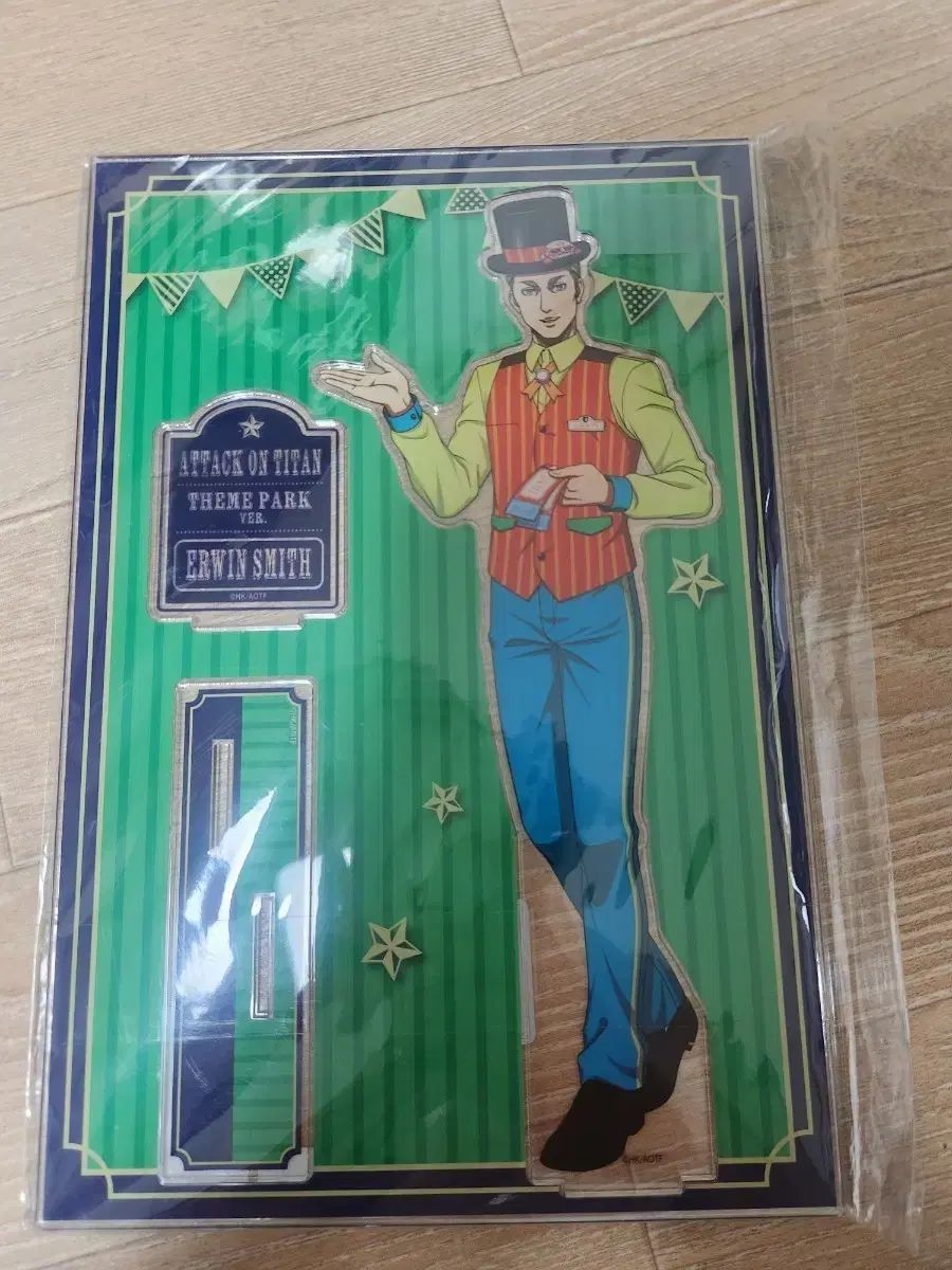進撃の巨人 エルヴィン・スミス テーマパーク アクリル スタンド