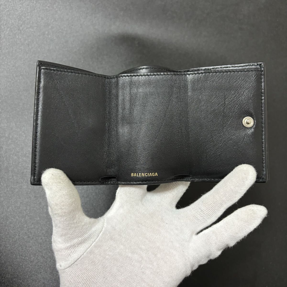 r45　バレンシアガ　三つ折り財布　ブラック r45 BALENCIAGA バレンシアガ 三つ折り財布 ブラック コンパクト