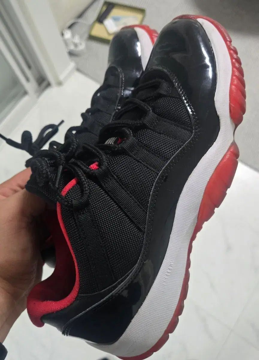 ジョーダン11 ブレーザー 270