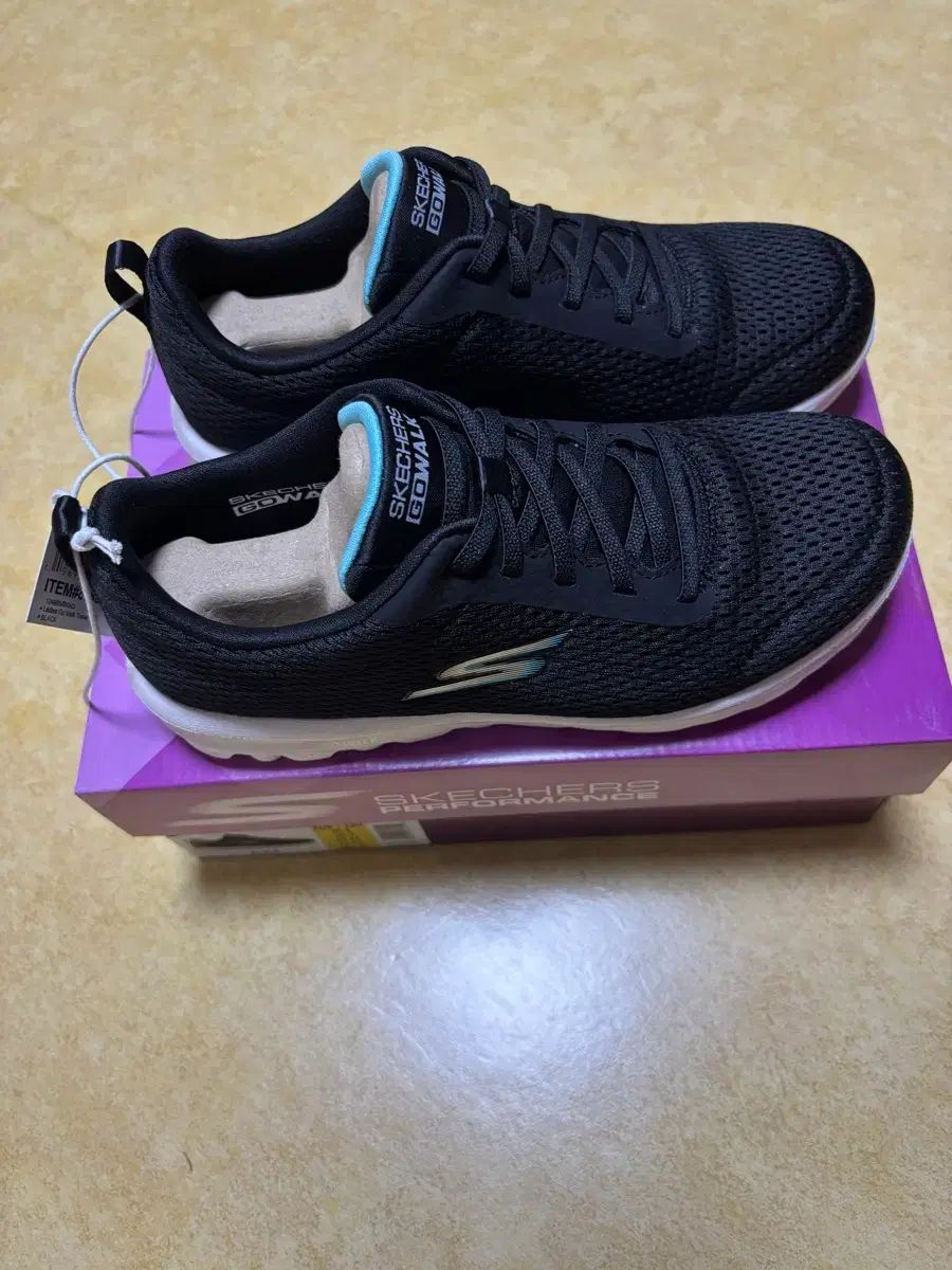 スケッチャーズ ゴーウォーク ブラック レディース スニーカー 230 mm