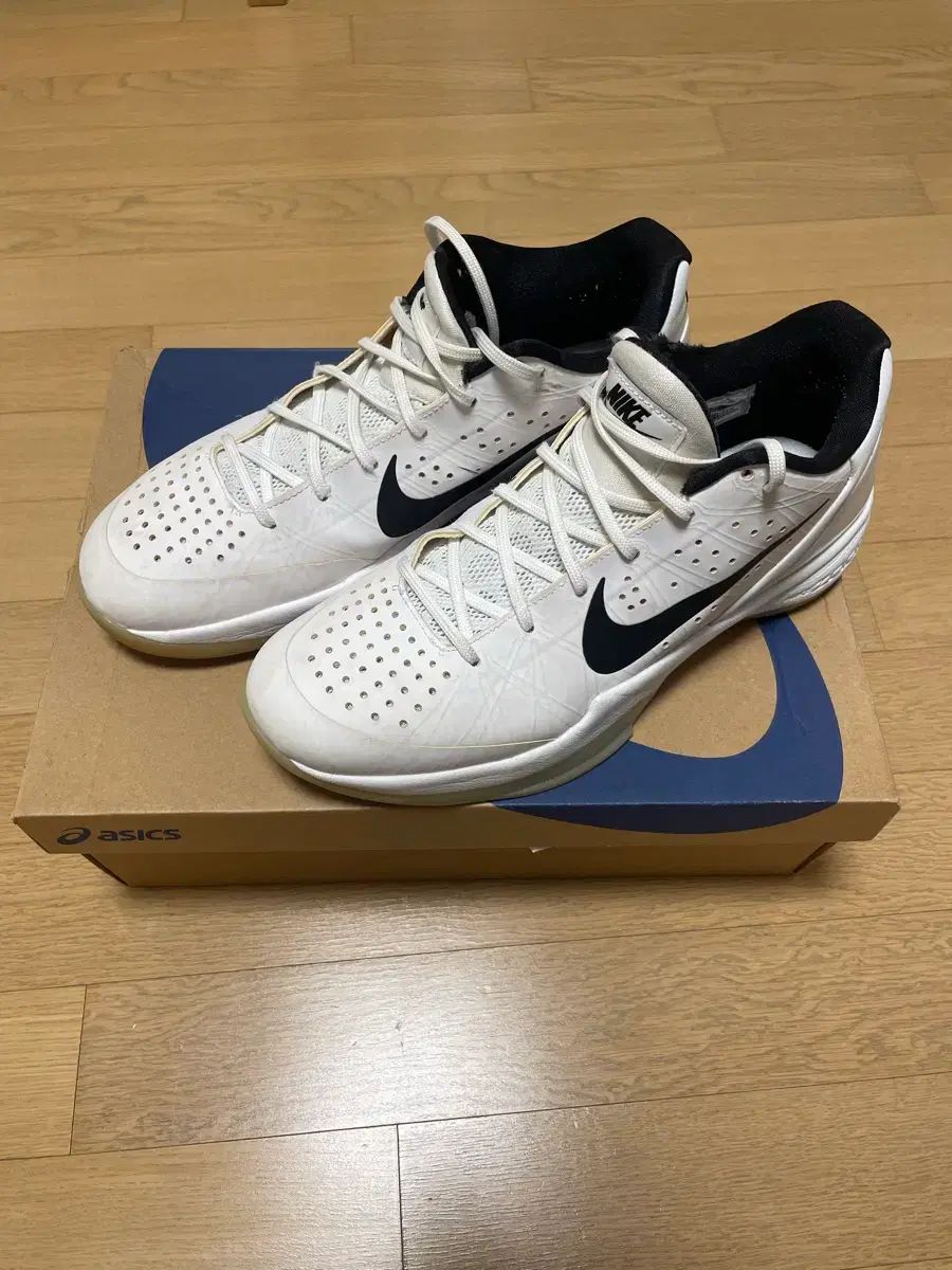 ハイパーアタック 白 サイズ275