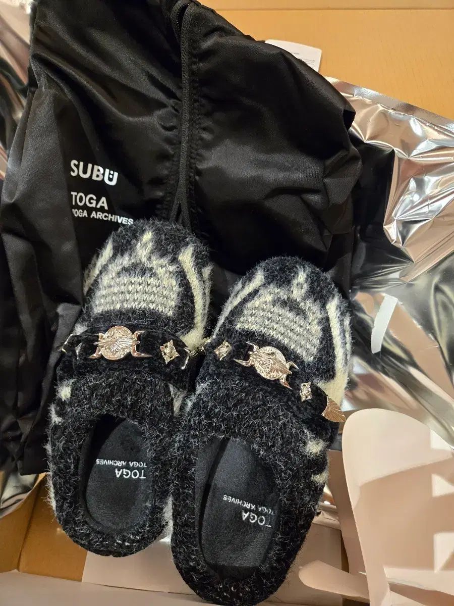 SUBU TOGA ブルーアーカイブ ブルアカ スリッパ ブラック