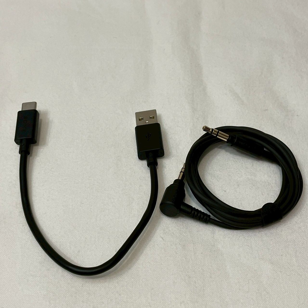 SONY WH 1000 XM 5 ブラック ノイキャン最強 ケース付 No 4759