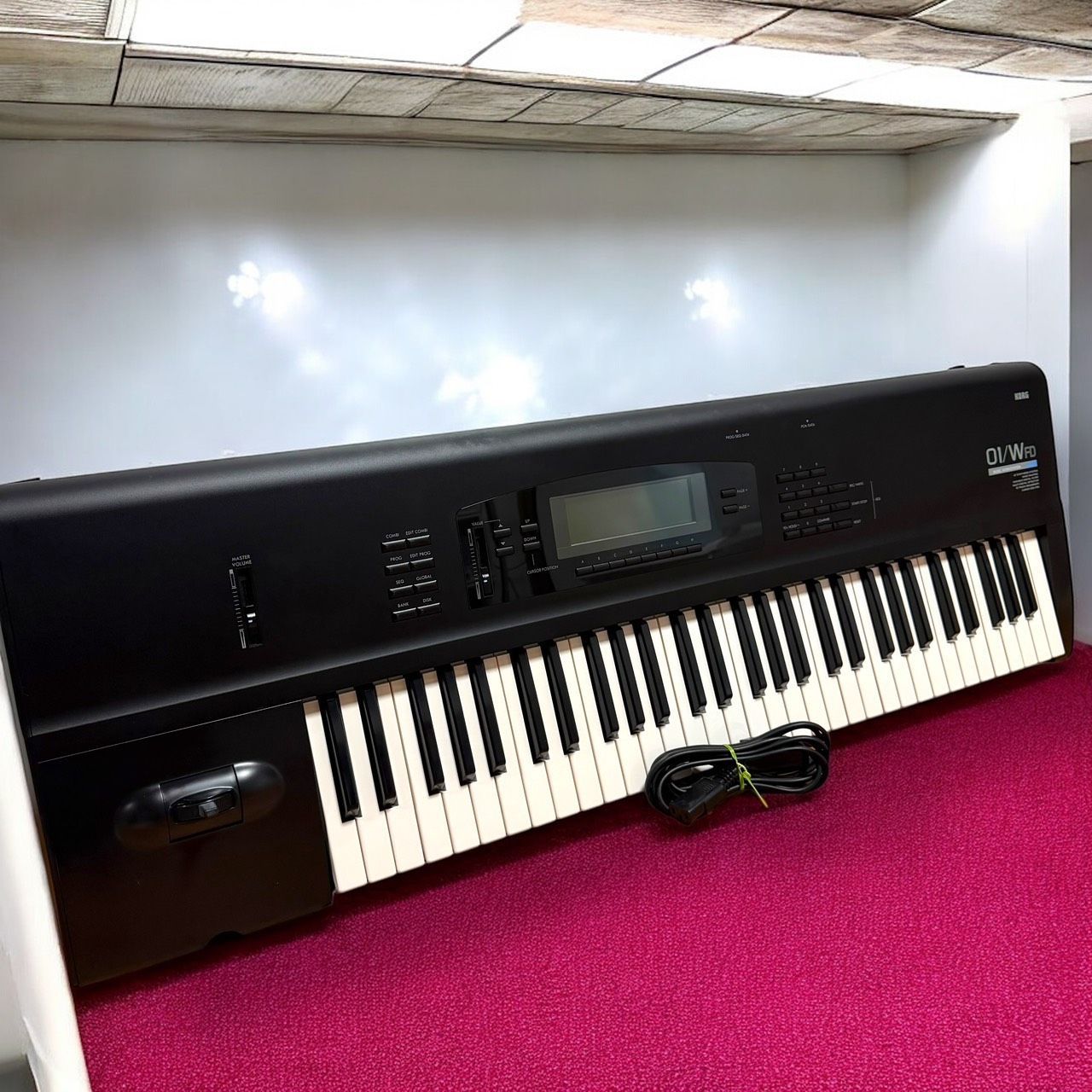 KORG コルグ 01 W FD 61鍵 シンセサイザー ワークステーション キーボード WFD