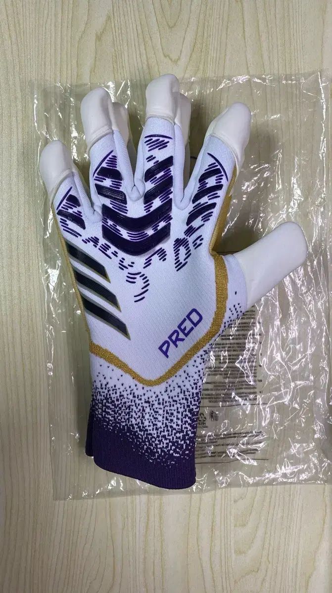 11時59分まで アディダス キーパーグローブ プレデター ハイブリッド
