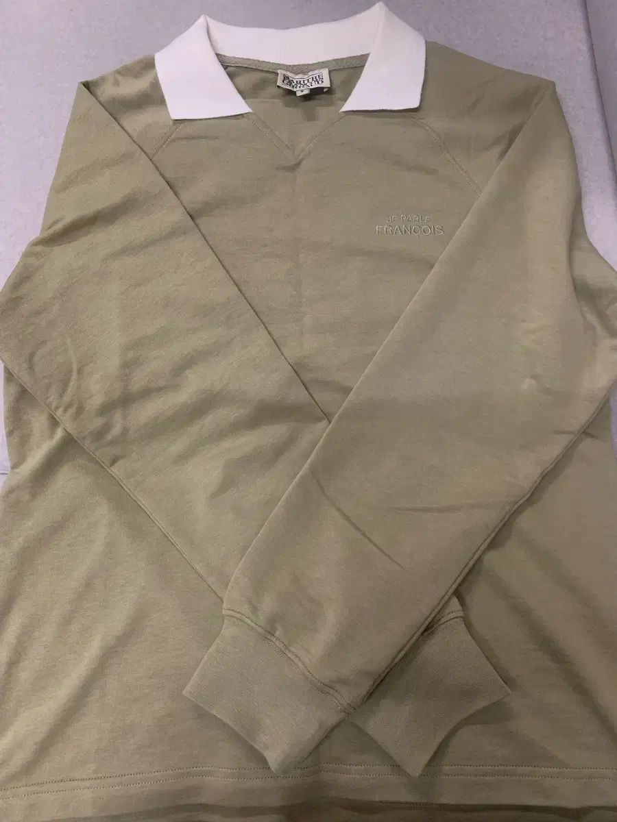 マリテフランソワジルボー W COLLARED RAGLAN SWEATSHIRT