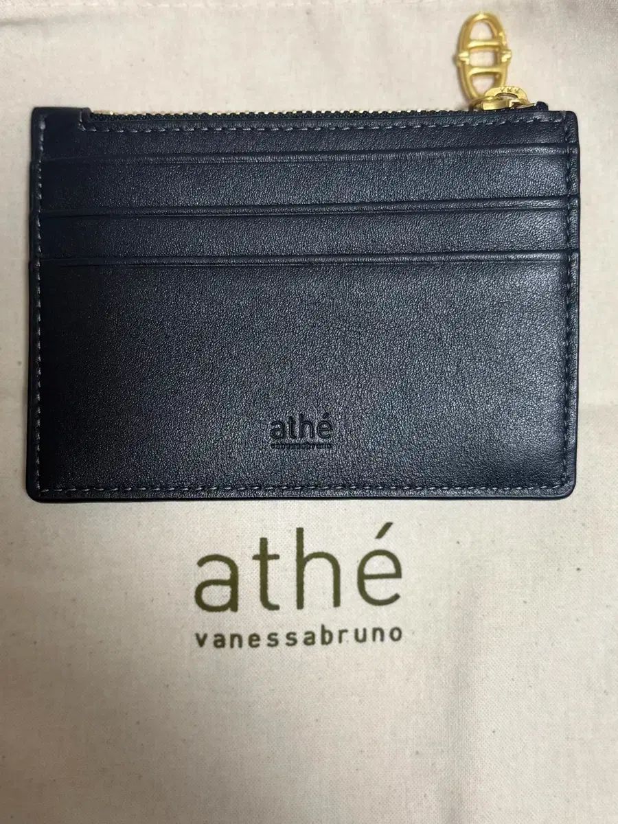 アッテヴァネッサ ブリューノ ブラック カードウォレット