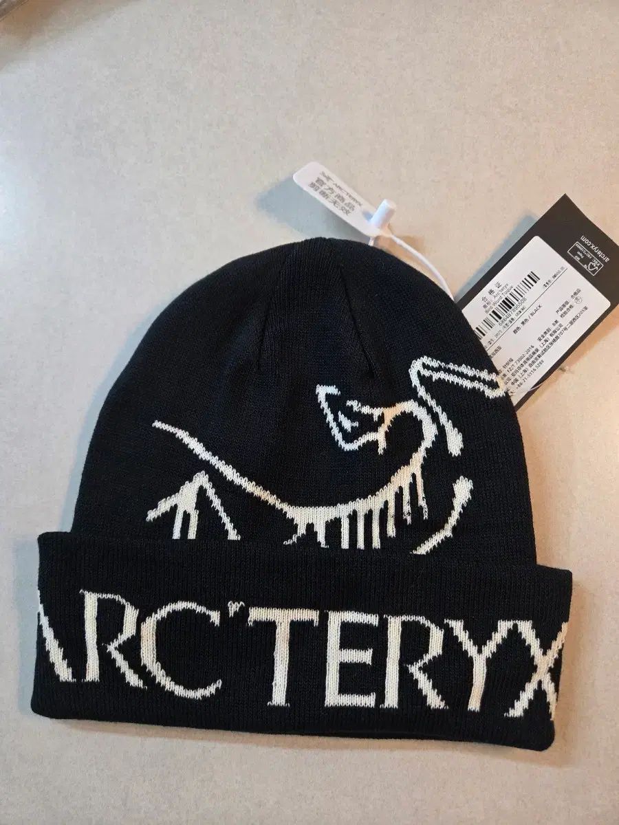 アークテリクス BIRDワードトーク ビーニー