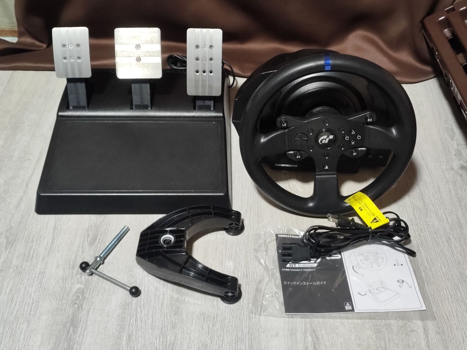 T 300 RS GT Edition 修理品 ハンコン