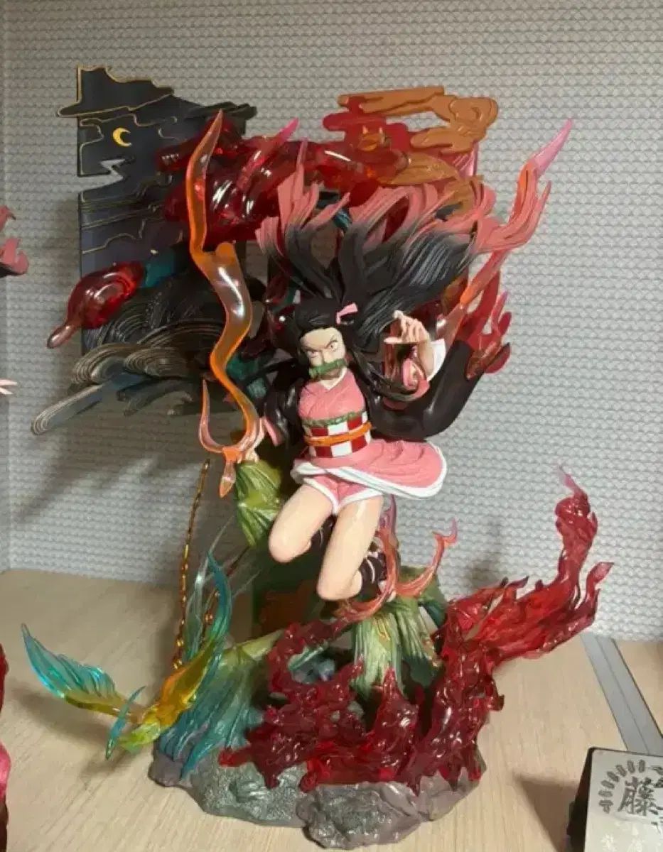 鬼滅の刃 藤の花 禰豆子 フィギュア