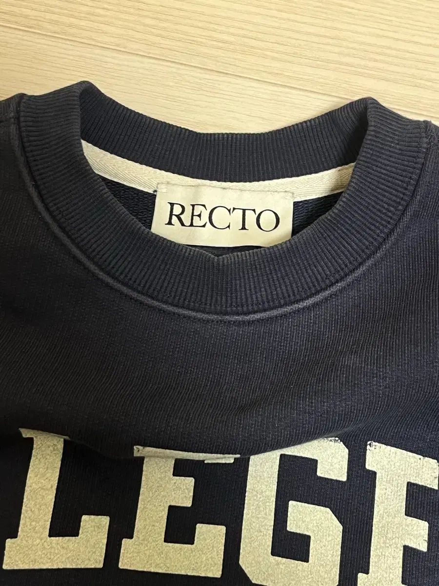 レクト クロップド スウェット ネイビー - メルカリ