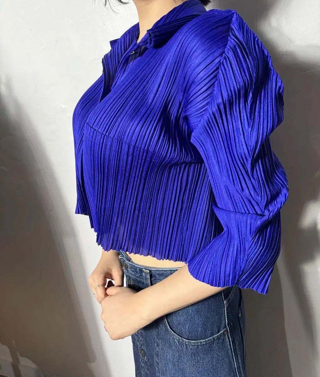 イッセイミヤケ プリーツプリーズ クロップド カーディガン - メルカリ