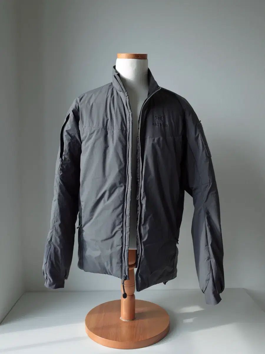 アークテリクス LEAF コルト WX ウルフグレー xs 95-100