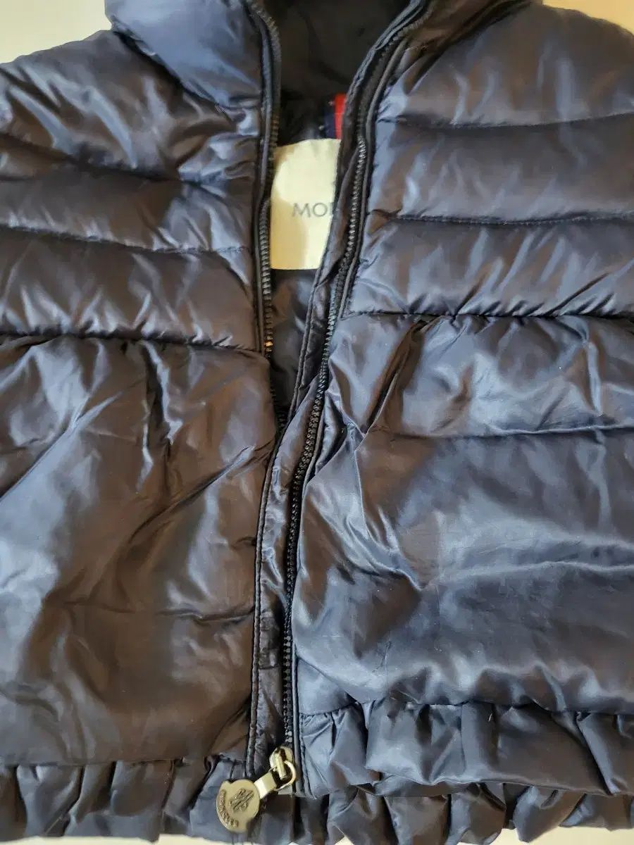 モンクレール オディール ダウン
