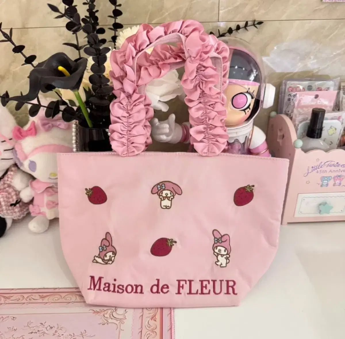 新品 メゾン ド フルール × サンリオ マイメロディ いちごバッグ