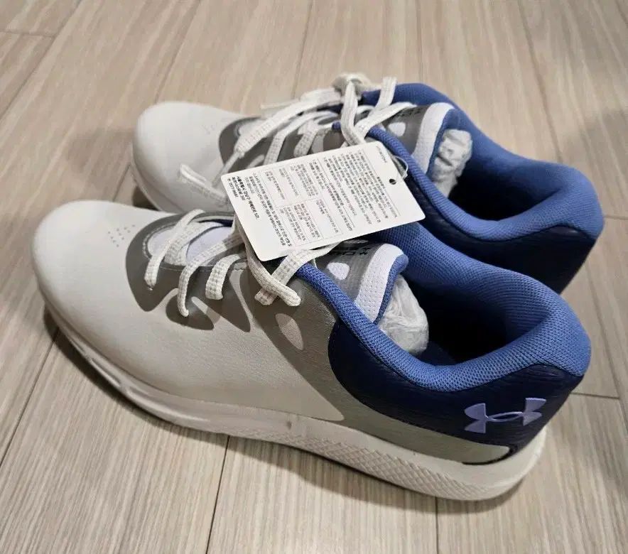 アンダーアーマー スパイクレス ゴルフシューズ レディース 225