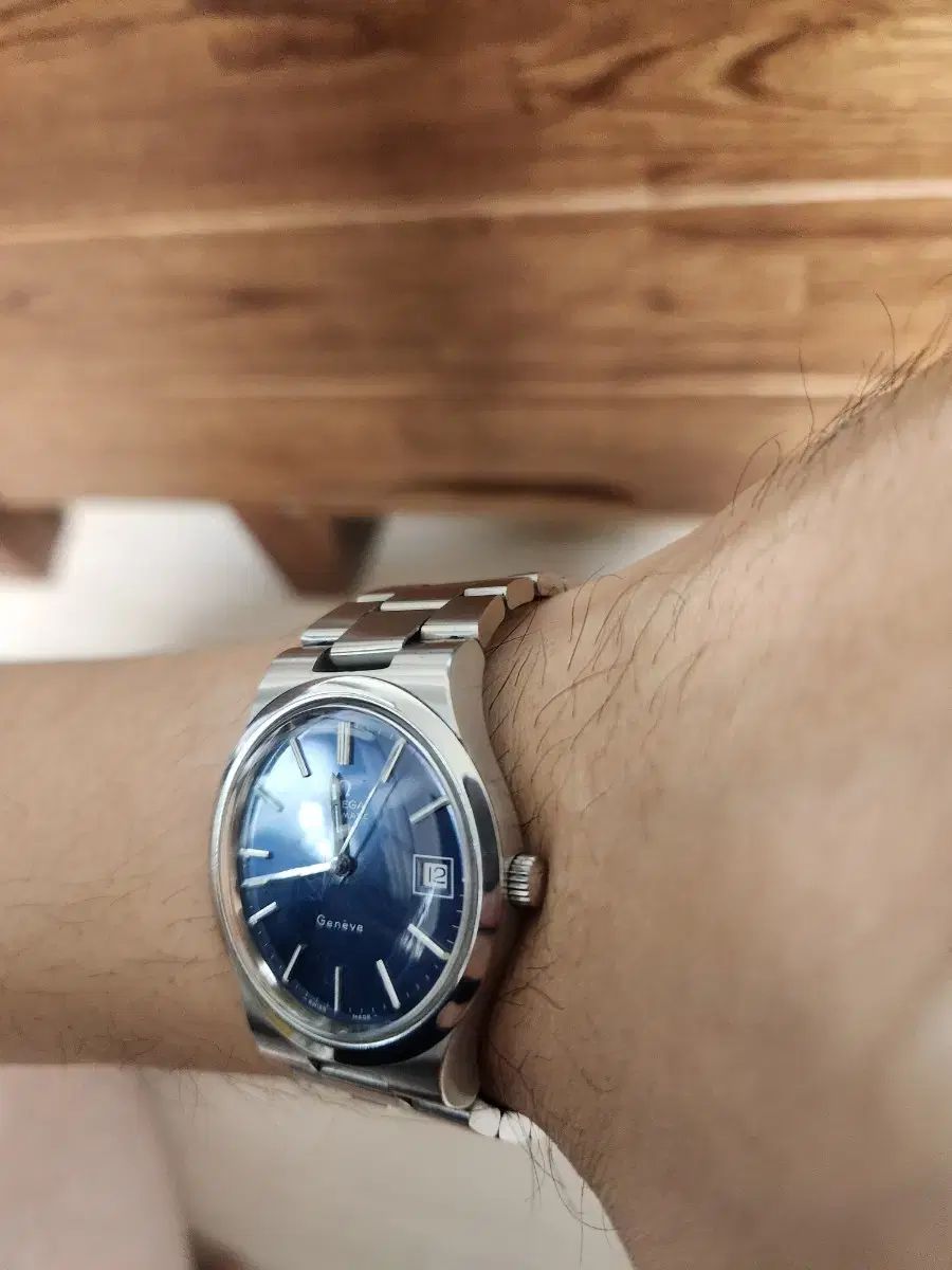 オメガ ジュネーブ