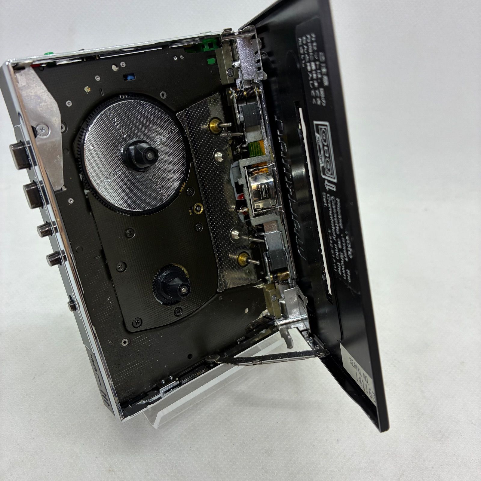 ジャンク】SONYソニー WALKMAN カセットプレーヤーWM-501 保護カバー