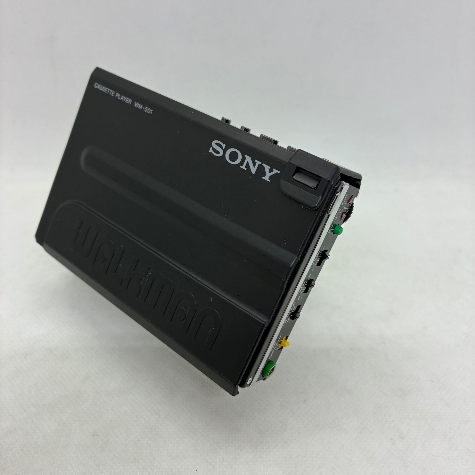 ジャンク】SONYソニー WALKMAN カセットプレーヤーWM-501 保護カバー