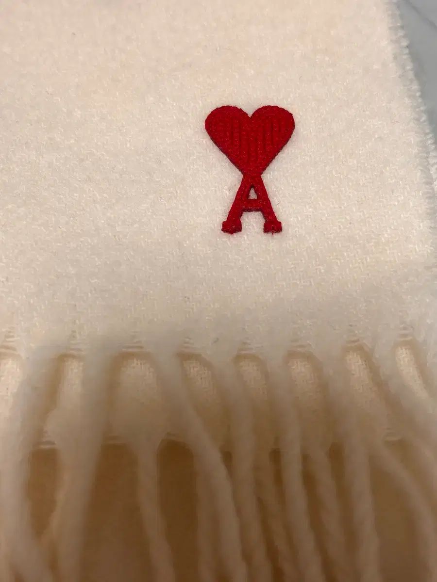  アミ スモールハートロゴ Classic マフラー 白 マフラー 小物