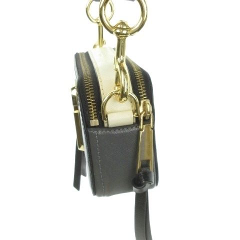 マークジェイコブス MARC JACOBS The Snapshot ショルダーバッグ クロスボディバッグ ロゴ レザー 黒 ブラック グレー AH 24 GY 01