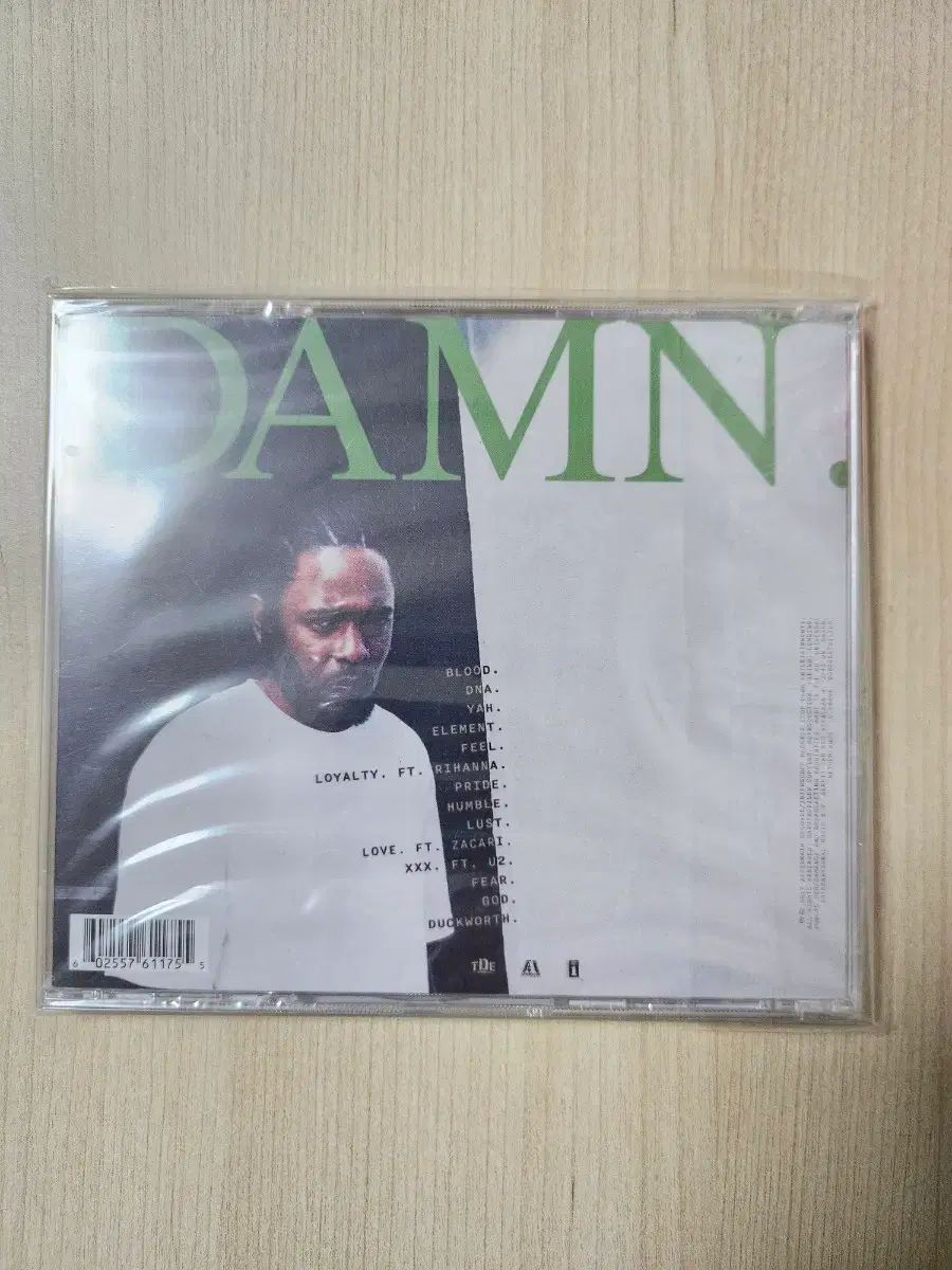 Kendrick Lamar (ケンドリック ラマ) 正規 4 家 DAMN CD - メルカリ