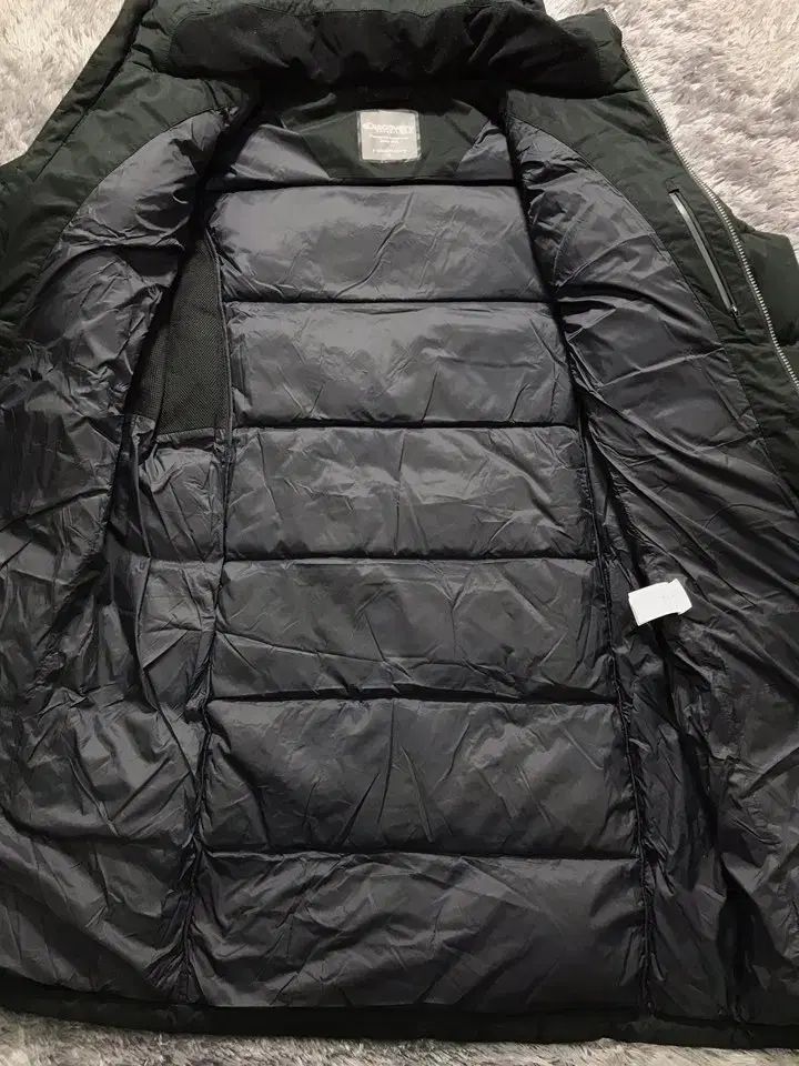 M # DISCOVERY エクスペディション ウィカム グースベンチパーカ