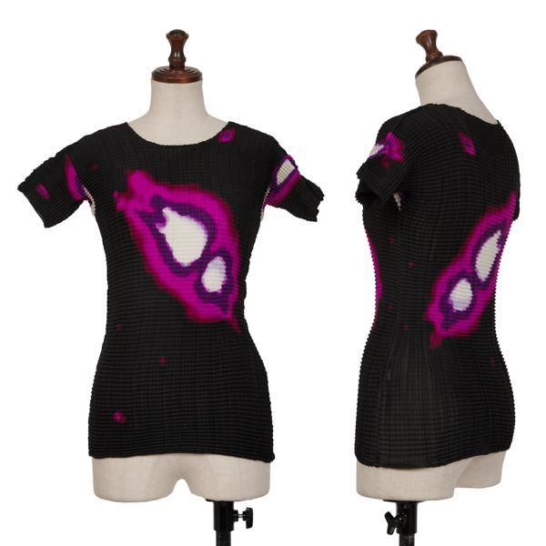 イッセイミヤケISSEY MIYAKE グラフィックプリントストレッチプリーツTシャツ 黒紫2