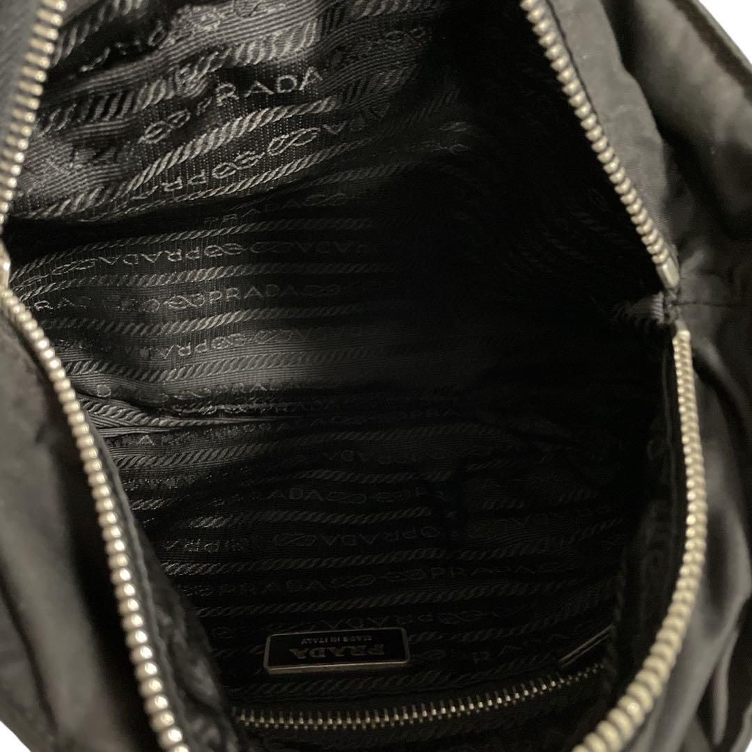 PRADA ナイロン ハンドバッグ トートバッグ ブラック 白タグ プラダ ナイロン 三角ロゴ ハンドバッグ 白タグ ブラック 黒 5333