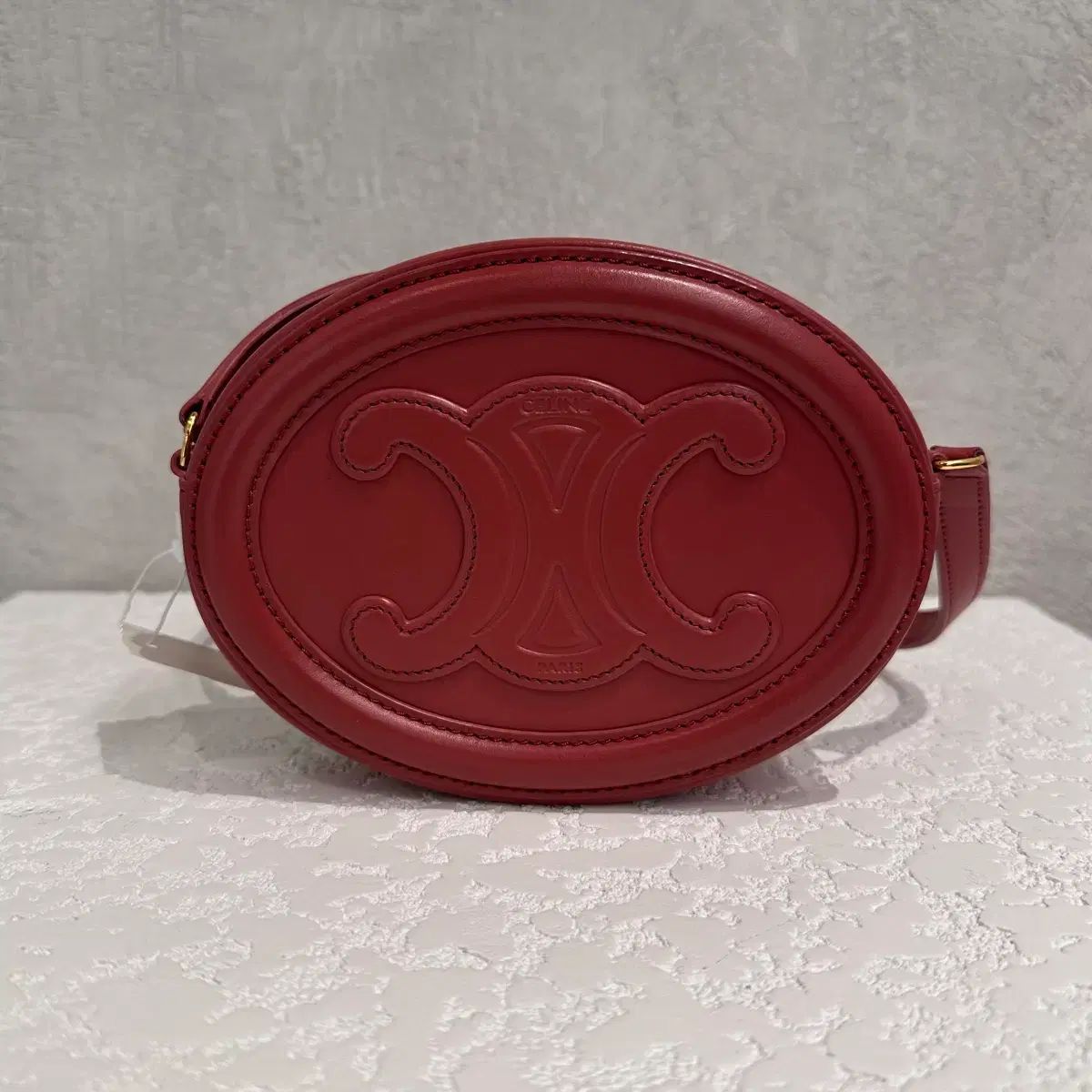 セリーヌ 퀴르 トリオンフ オーヴァル パール クロスバック