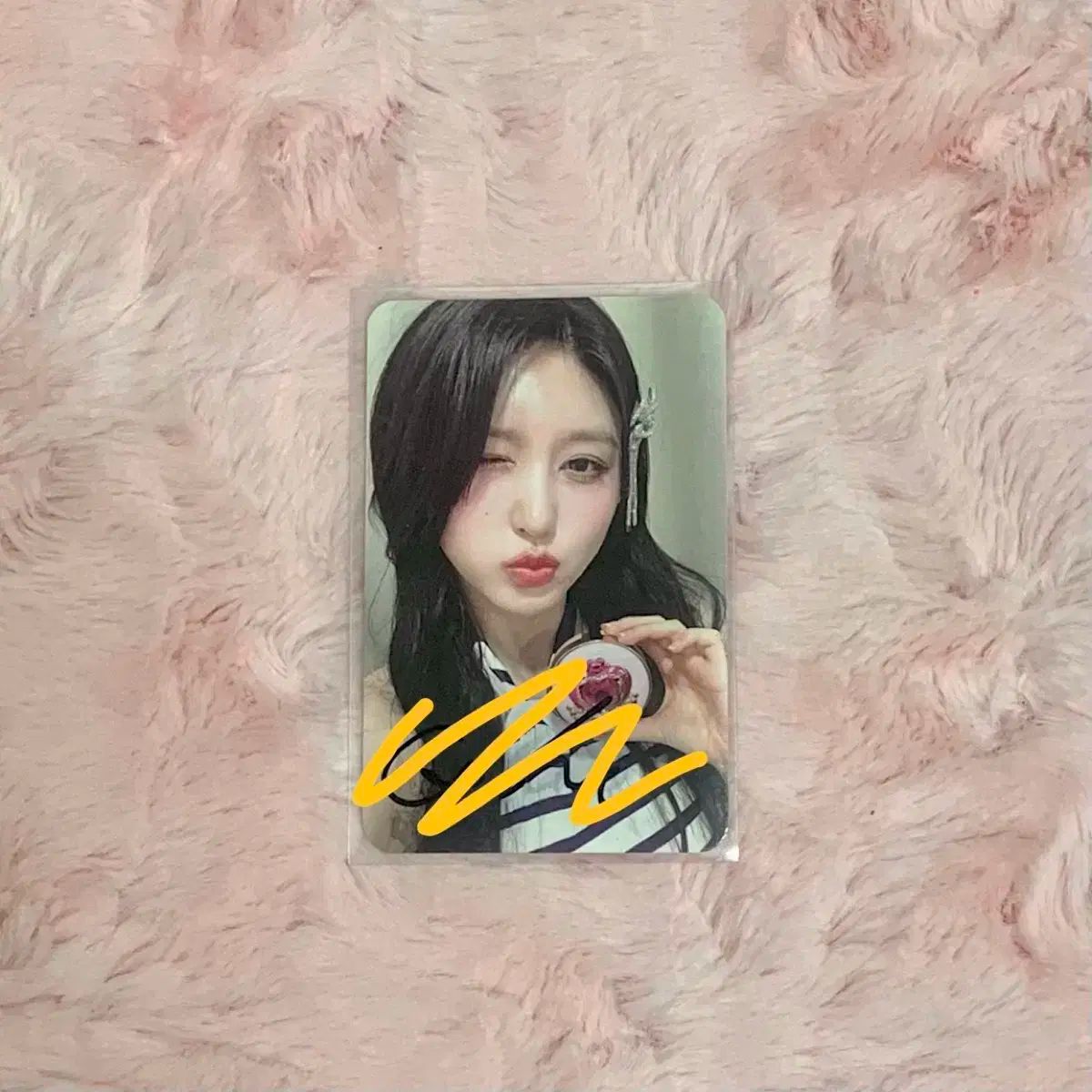 秋 サイン入りトレカ 出品